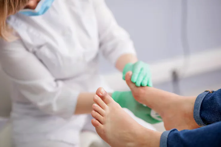 podiatrist near coronita ca