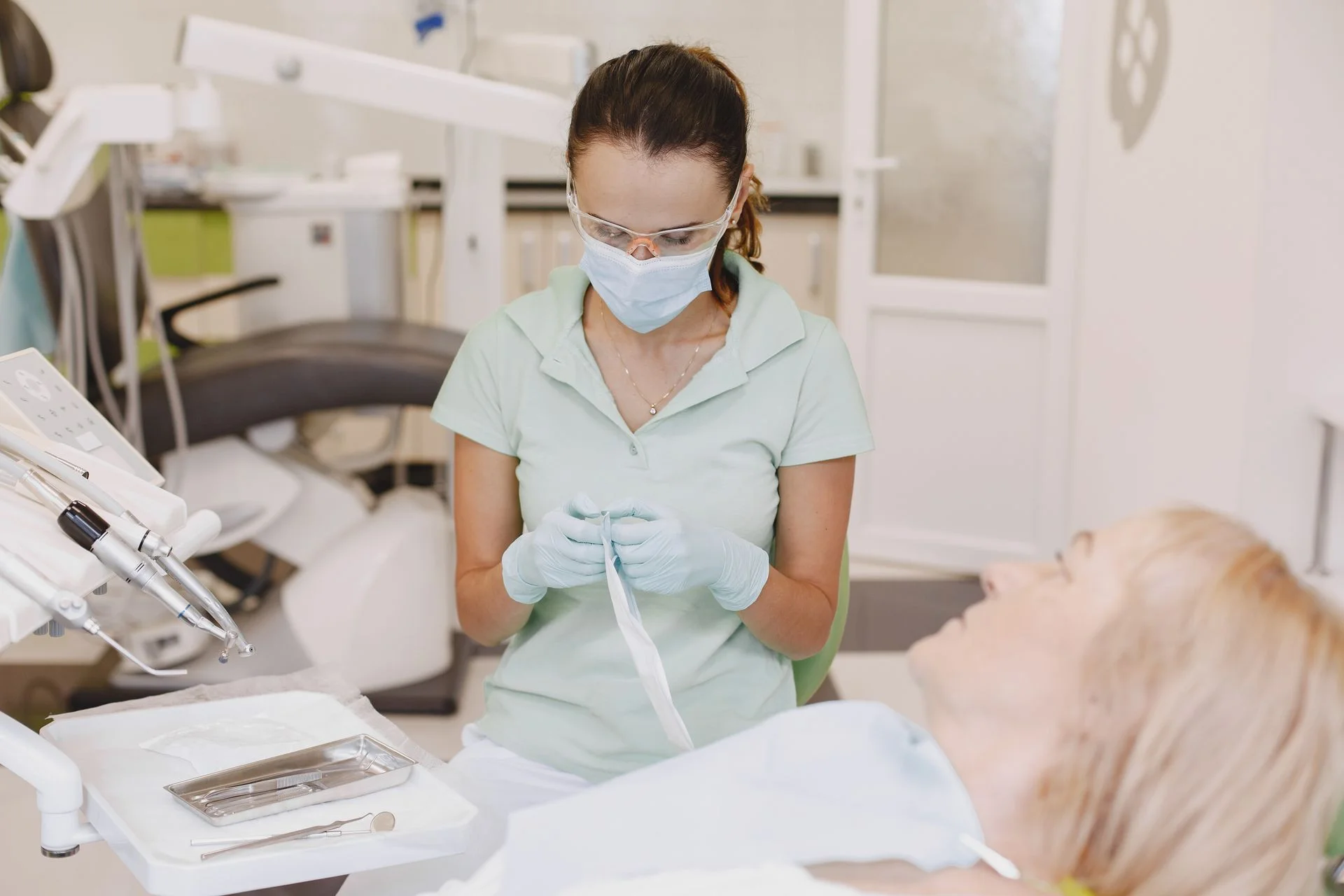 dentist near greensborough on